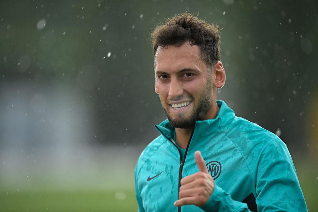 calhanoglu-primo-allenamento inter