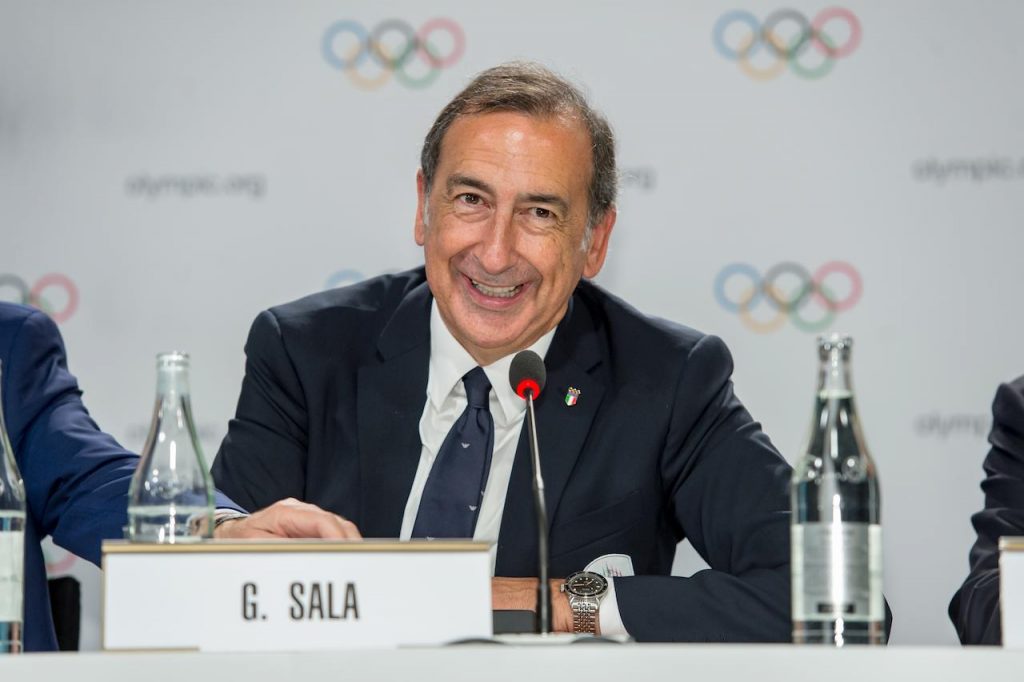 beppe-sala-maxischermo