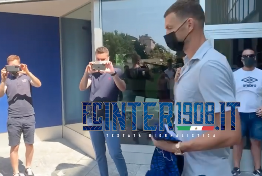 Dzeko lascia il coni