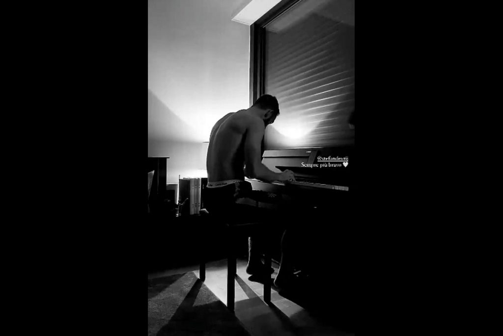 de-vrij-piano