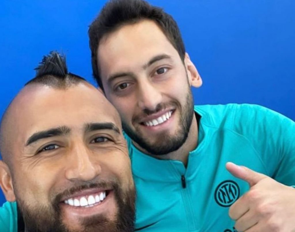 inter-vidal-posa-calhanoglu