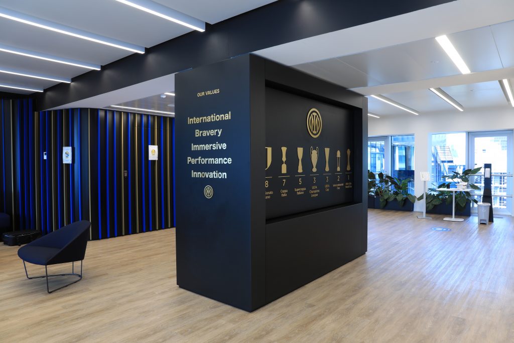 FC Internazionale Unveils New Club Logo