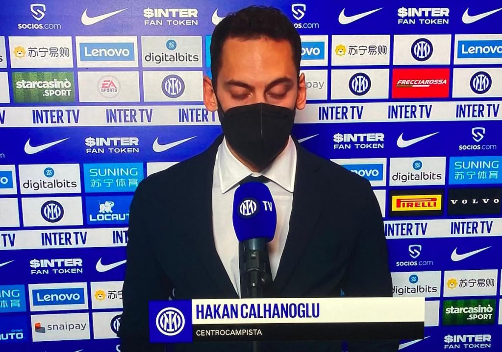 calhanoglu-mollare-mai