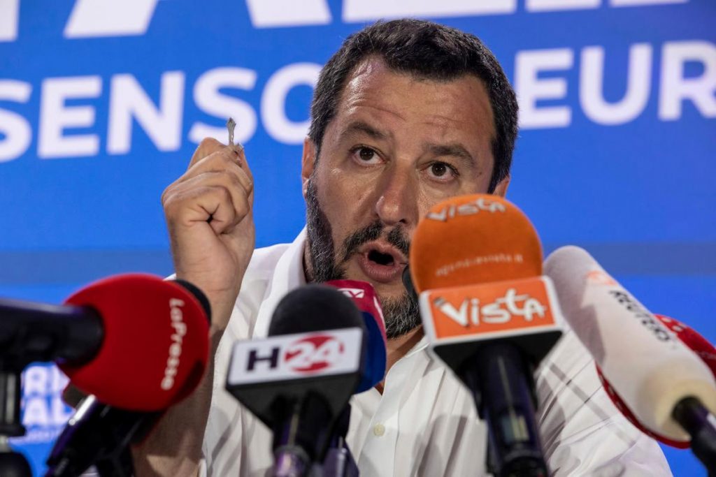 doppia-utenza-retromarcia-dazn-salvini