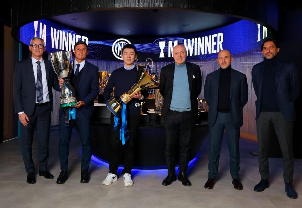 Inter supercoppa Scudetto Thropy room