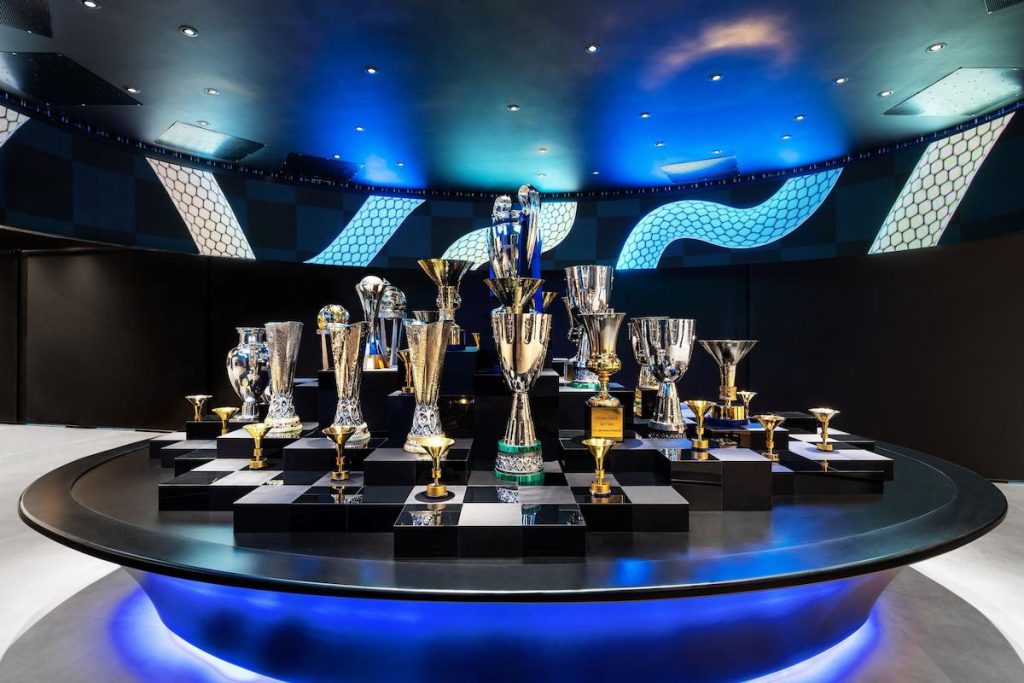 inter-sala-trofei-nella-sede