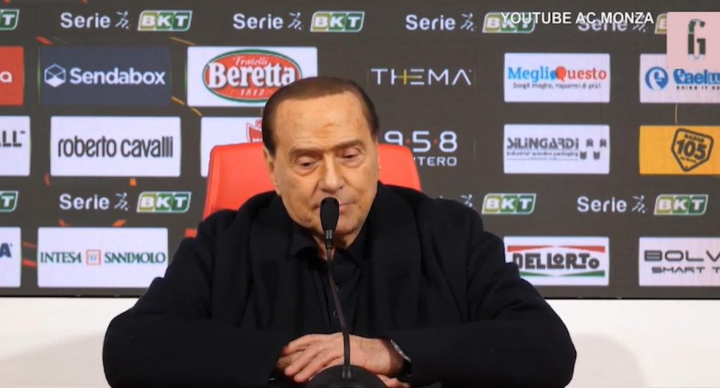 berlusconi crolla vetro