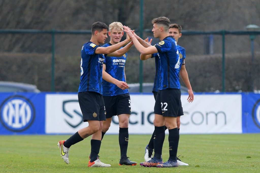 Inter-Cagliari-Primavera-Valentin-Carboni-esultanza
