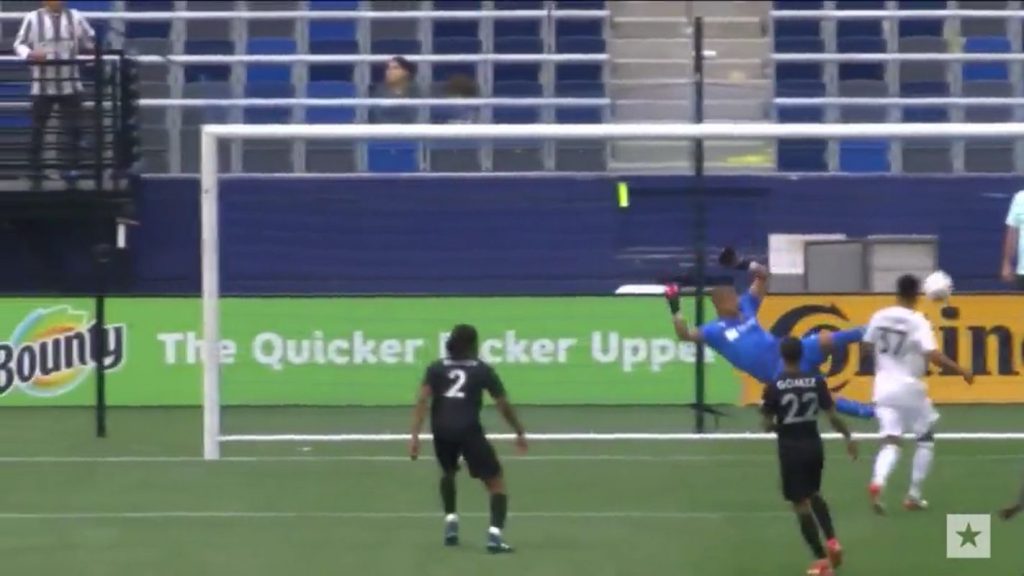portiere piede