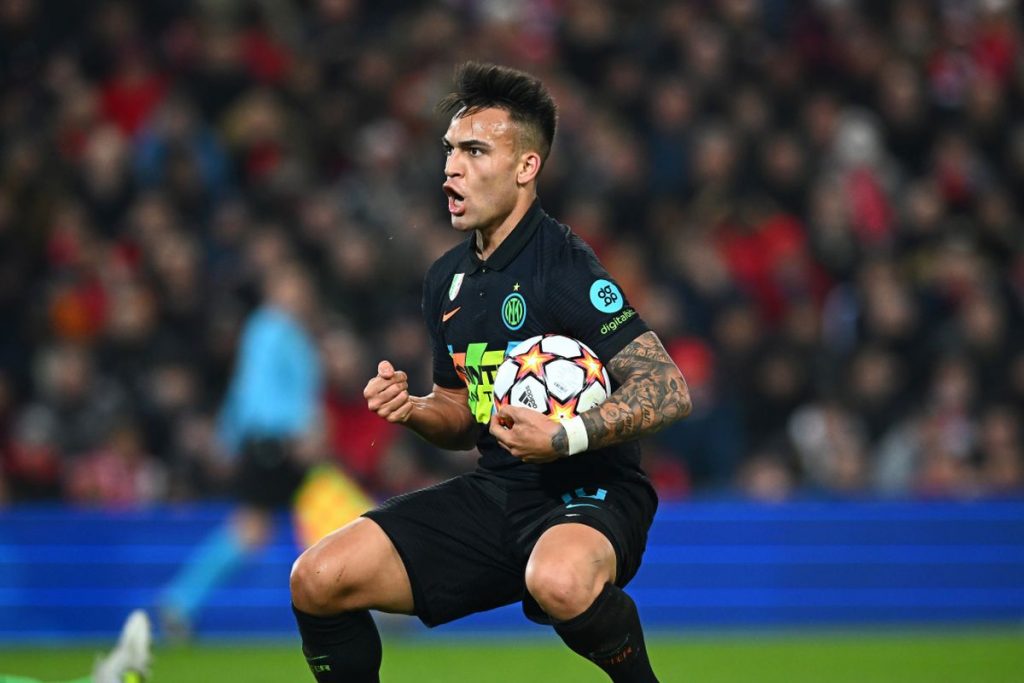 Liverpool FC v FC Internazionale: Round Of Sixteen Leg Two - UEFA Champions League
