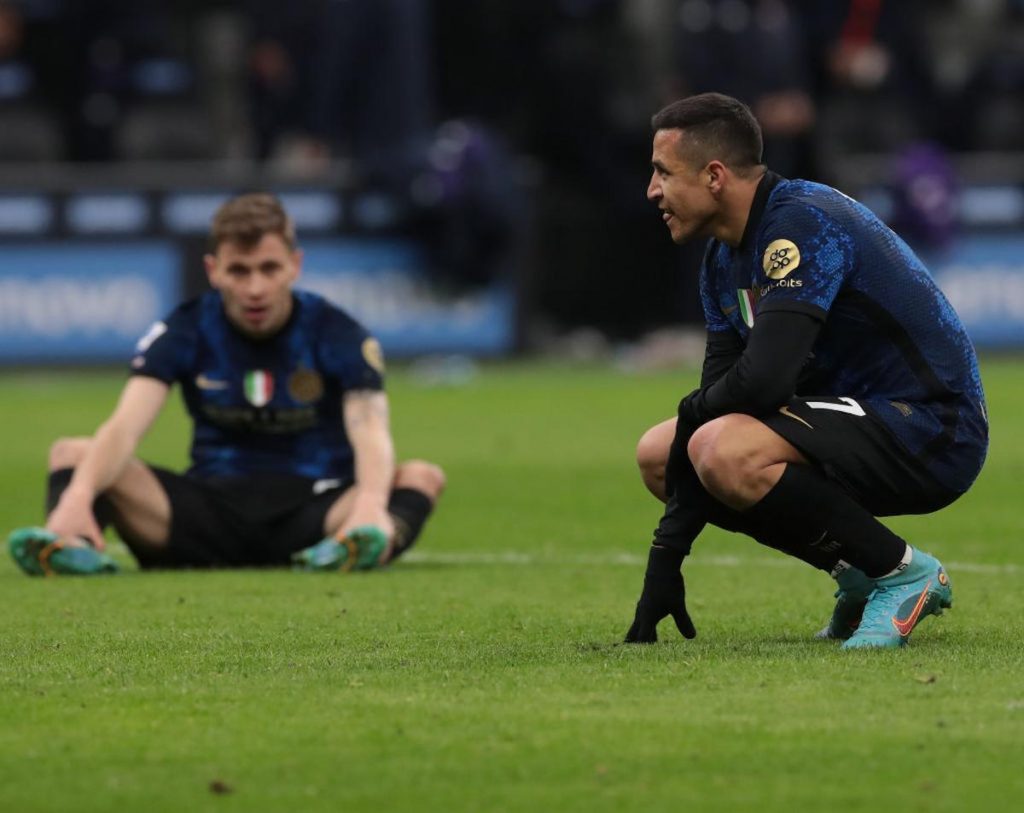 inter fiorentina sanchez barella (1)
