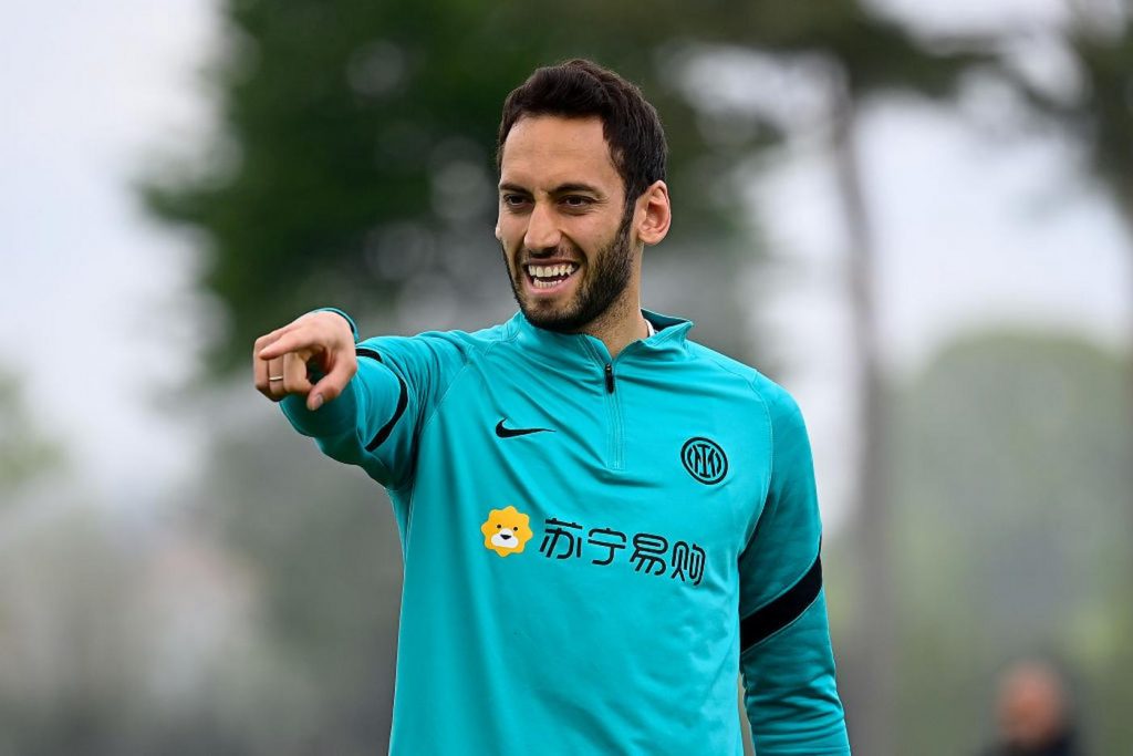 inter fame calhanoglu