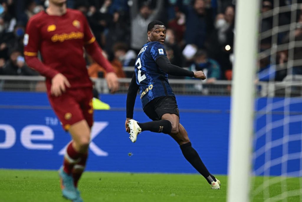 Dumfries gol in Inter-Roma