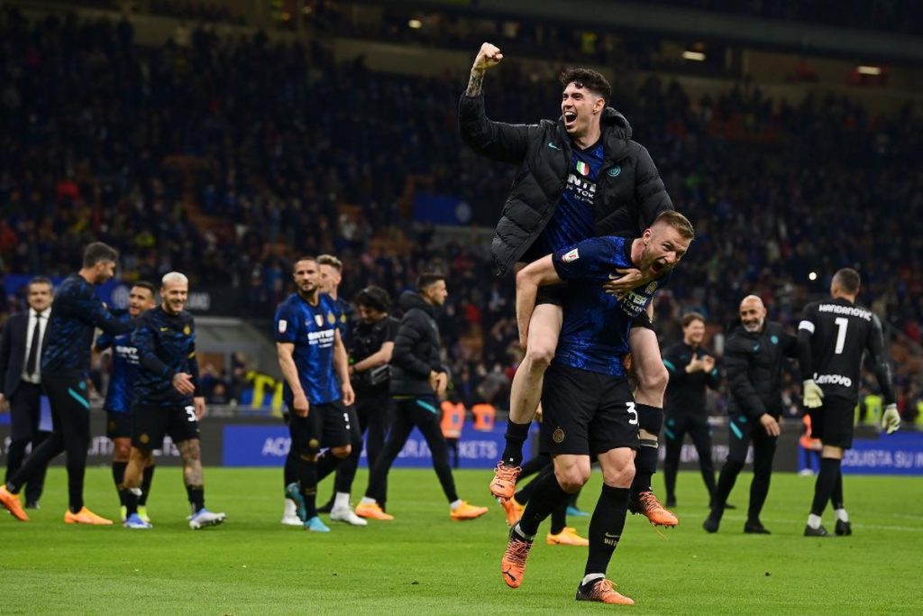 skriniar bastoni inter milan
