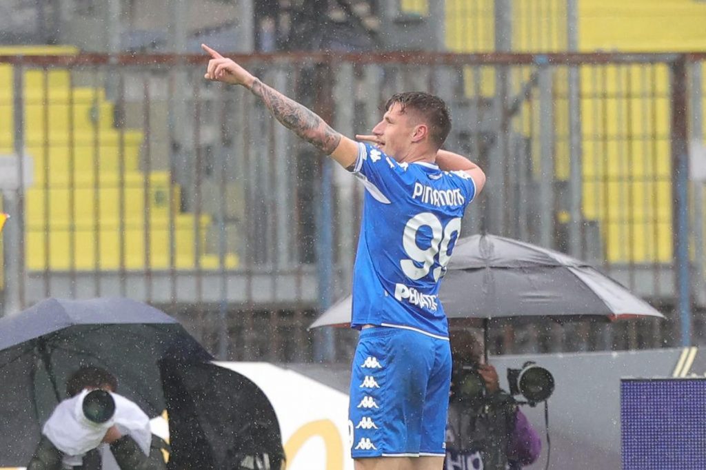 pinamonti doppietta napoli post social