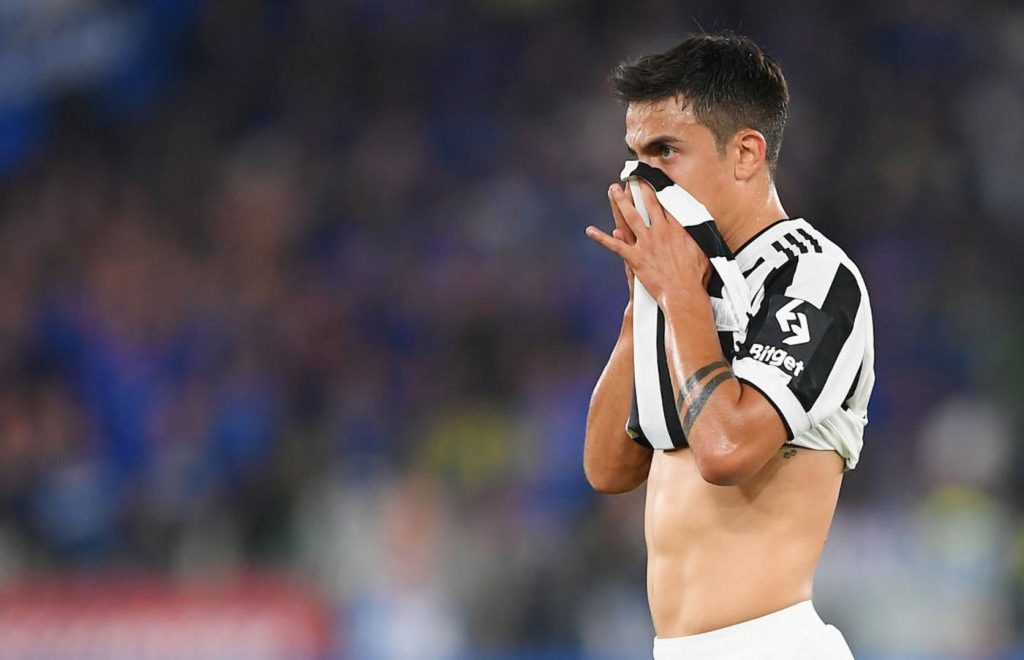 Dybala saluta juve