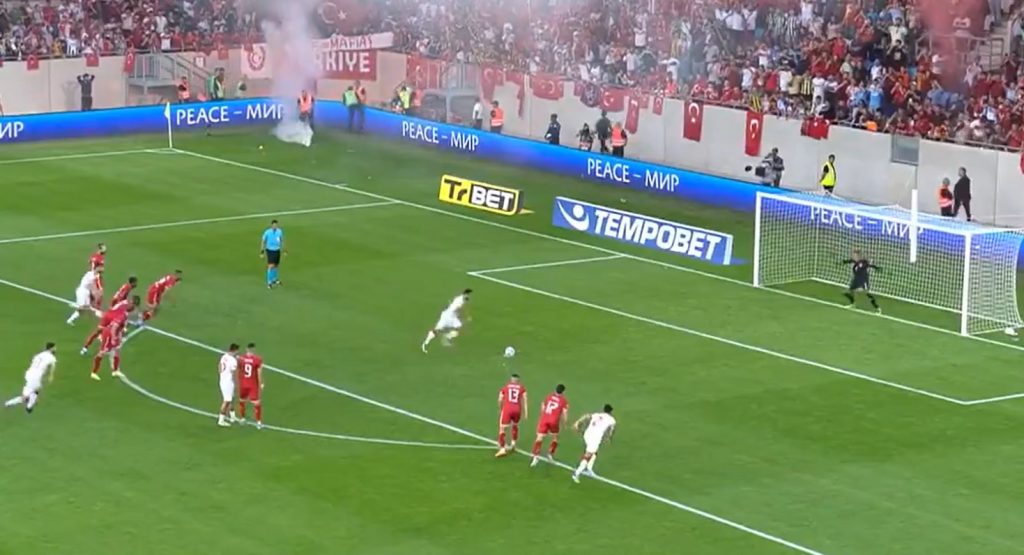 calhanoglu-rigore-lussemburgo