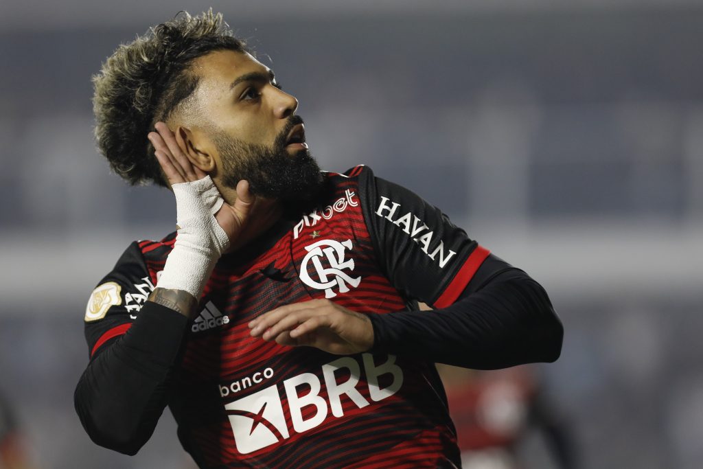 Santos v Flamengo - Brasileirao 2022