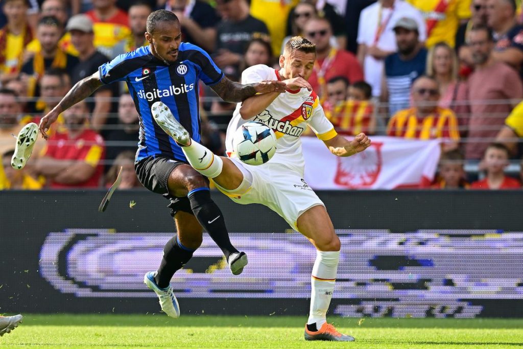 Lazaro in Lens-Inter