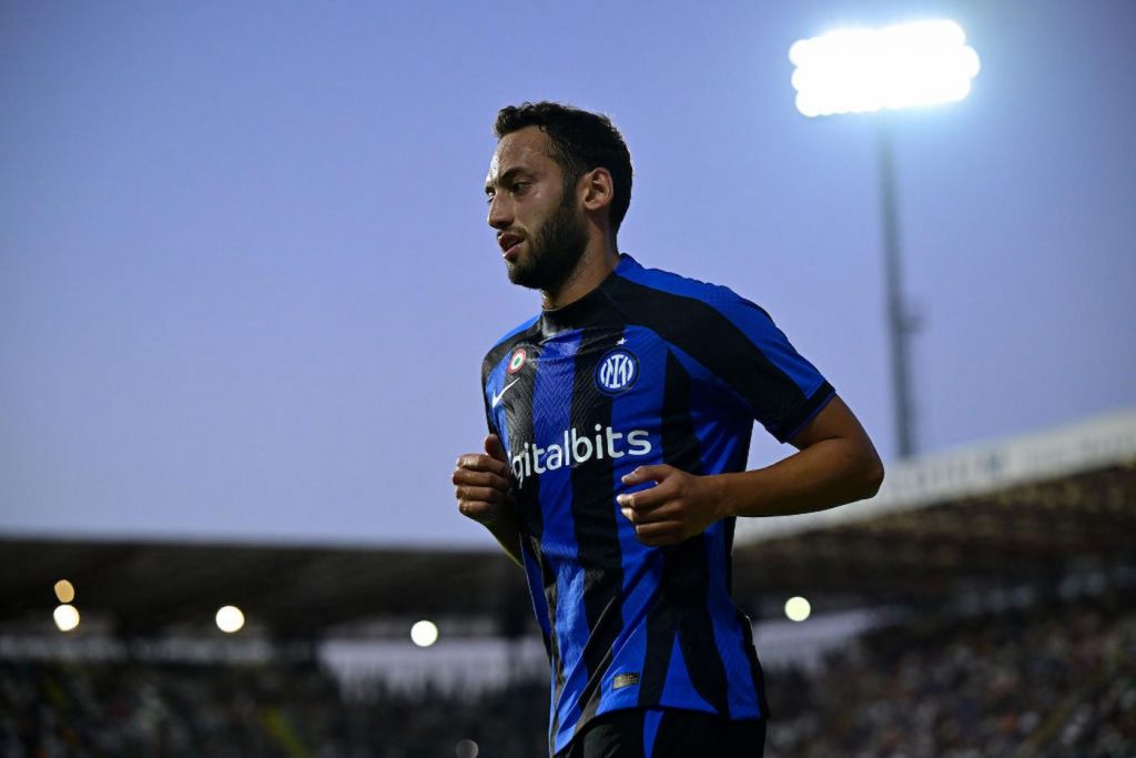 inter digitalbits Calhanoglu