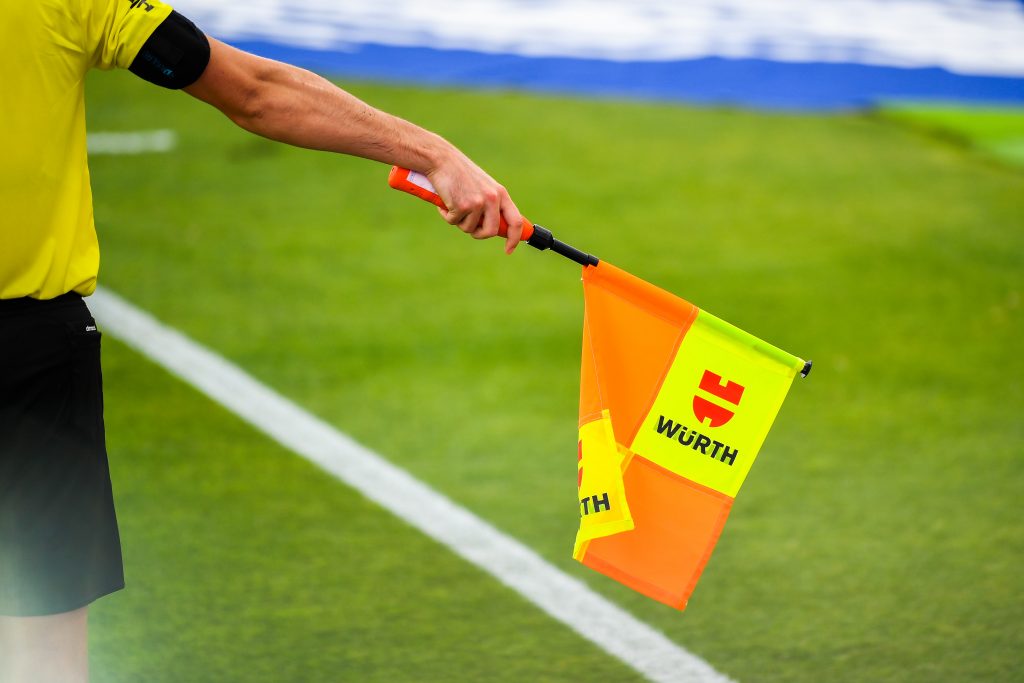 Uefa su fuorigioco