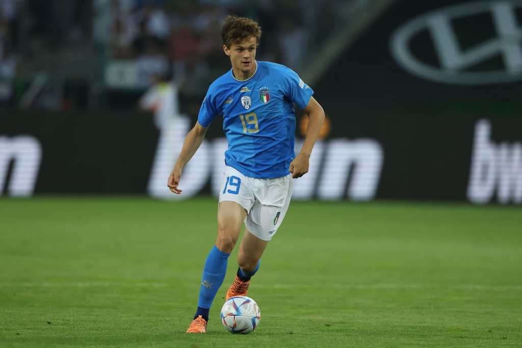 scalvini-bastoni-idolo