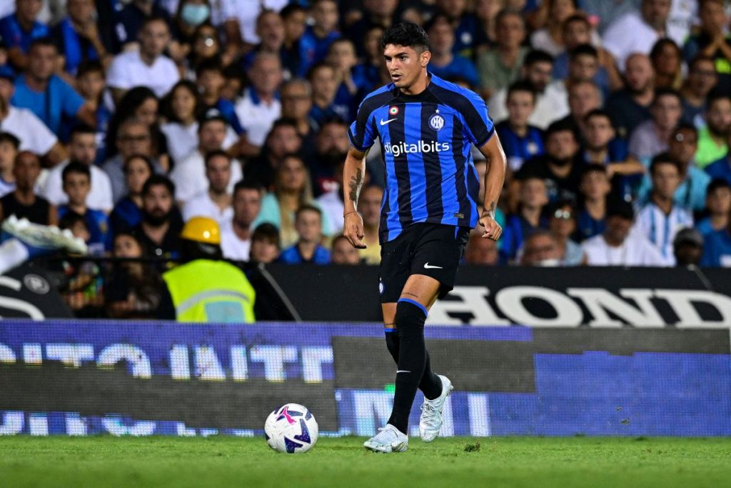 FC Internazionale v Olympique Lyonnaise - Pre-season Friendly