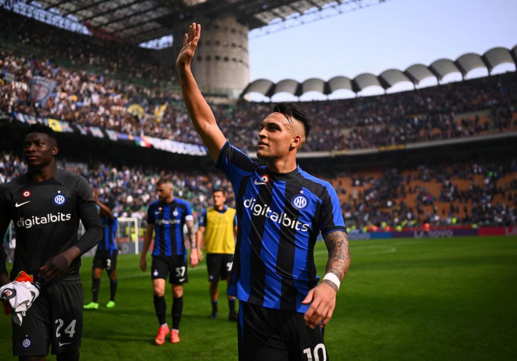 lautaro differenza critiche