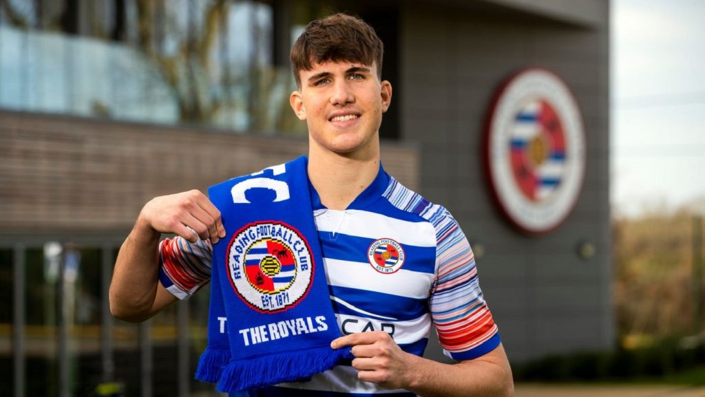 Cesare Casadei, Reading FC, Bearwood Park, Sindlesham, Berkshire, UK. 30 JAN 2023