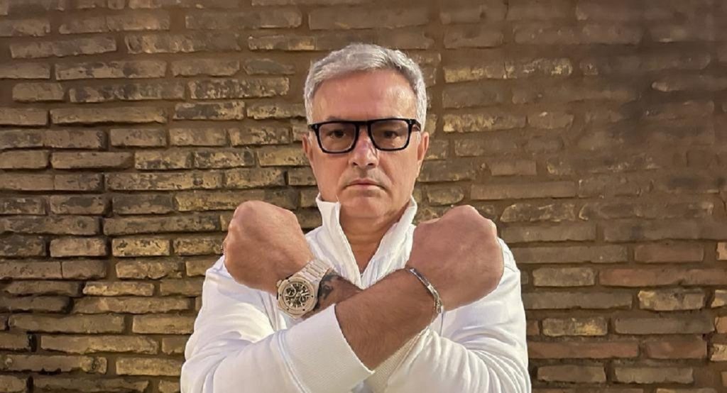 mourinho-roma-manette