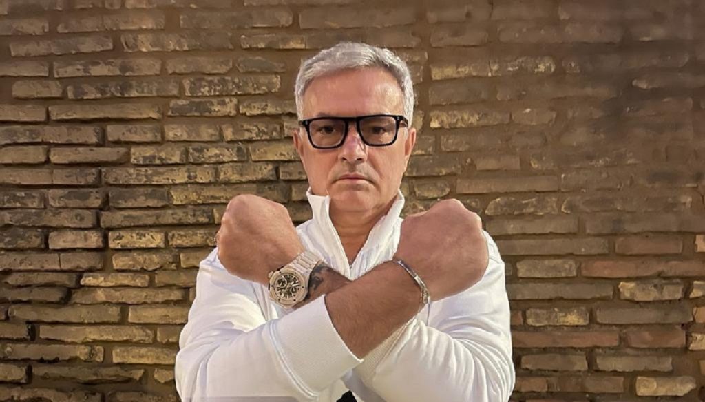 mourinho-roma-manette