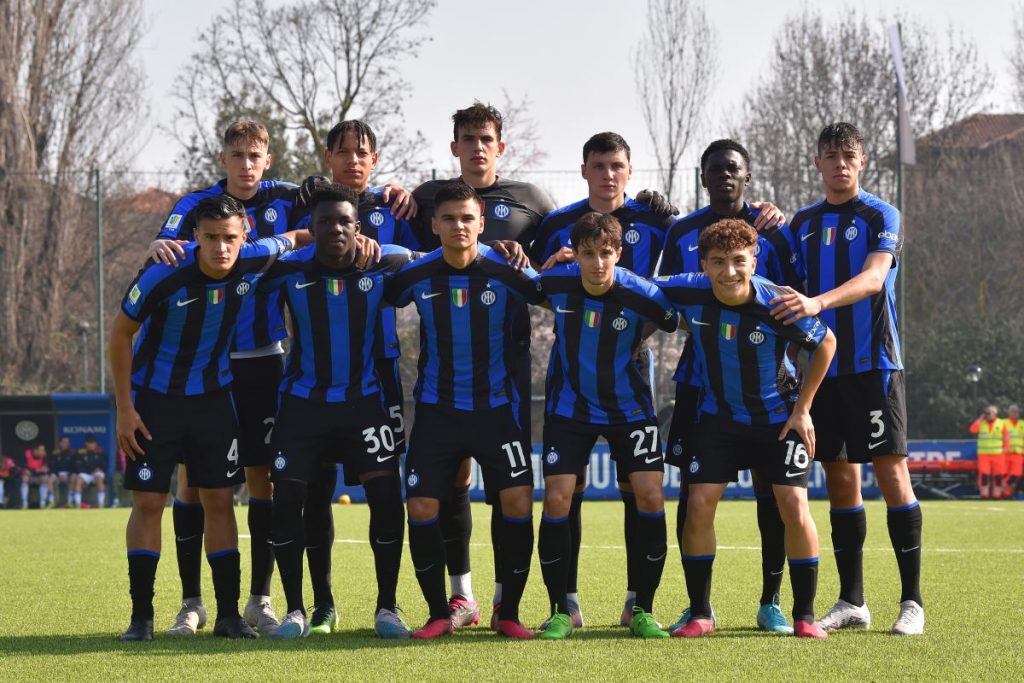 FC Internazionale U19 v US Lecce U19 - Primavera 1