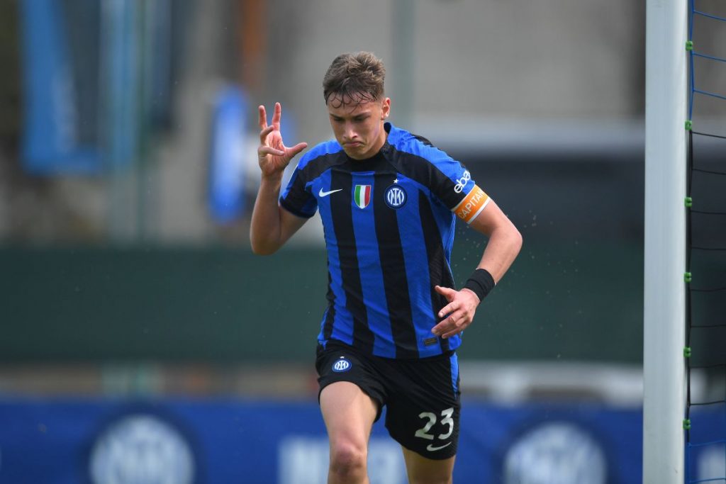 FC Internazionale U19 v AS Roma U19 - Primavera 1