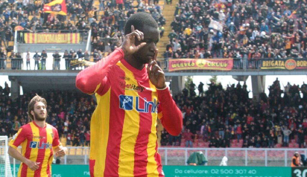 Ceesay esulta come Lukaku