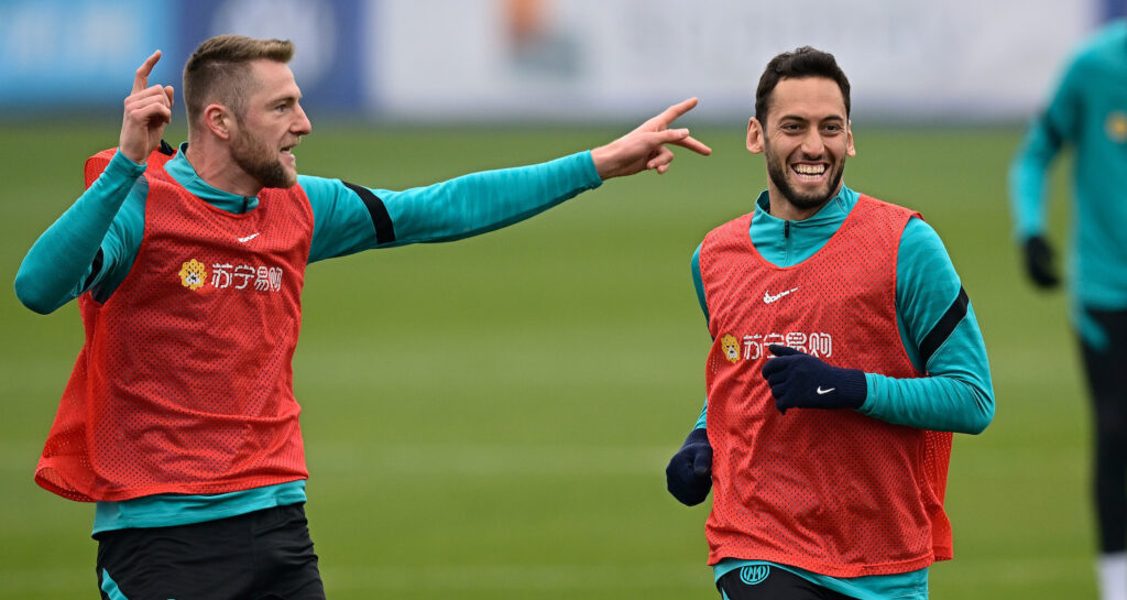 Skriniar Calhanoglu