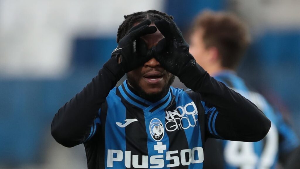 Lookman esulta