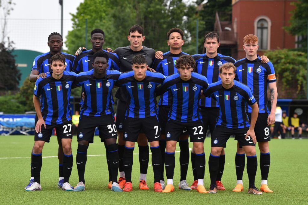 FC Internazionale U19 v Cesena U19 - Primavera 1