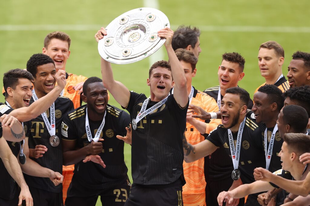 FC Bayern Muenchen v FC Augsburg - Bundesliga