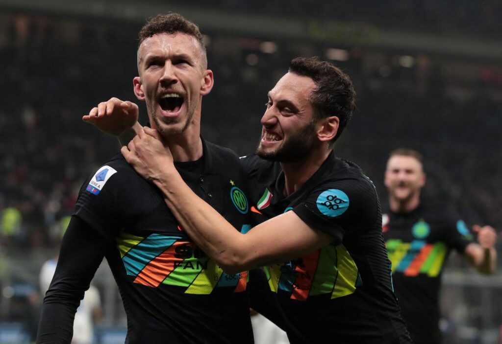 calhanoglu messaggio perisic (2)