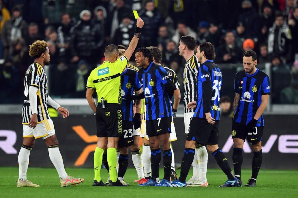 cuadrado juve inter ammonizione