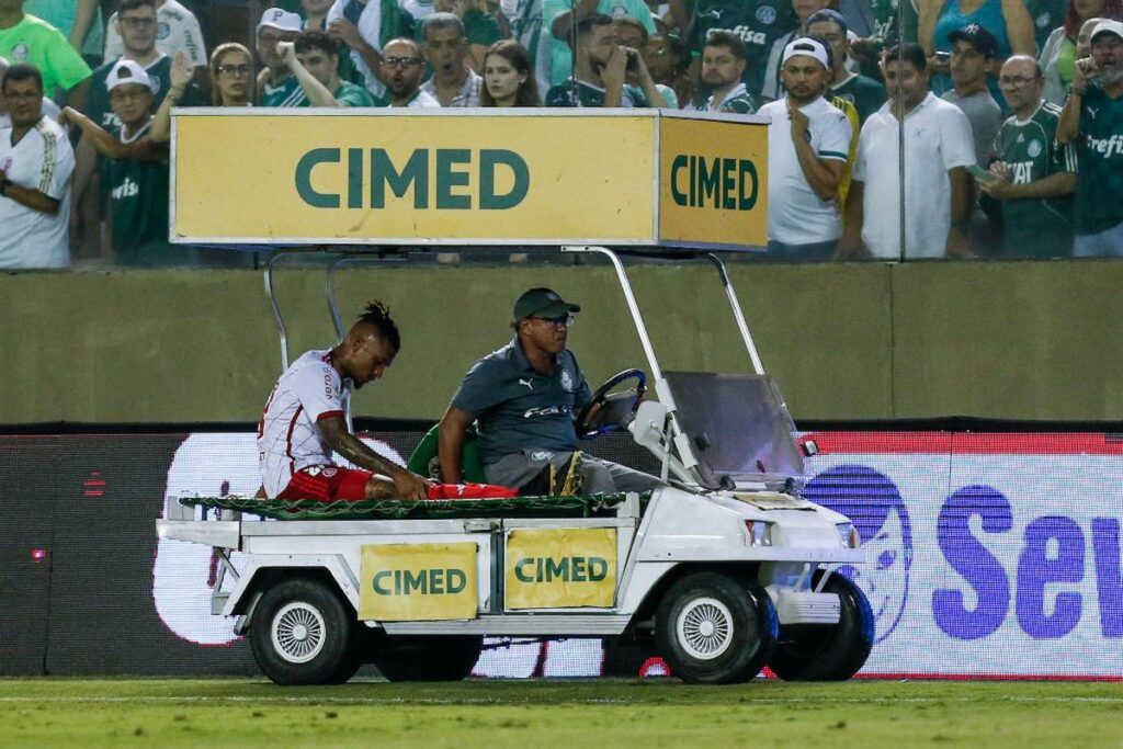 dalbert International-Palmeiras