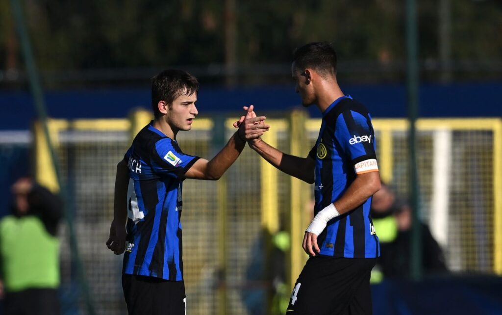 FC Internazionale U19 v AS Roma U19 - Primavera 1