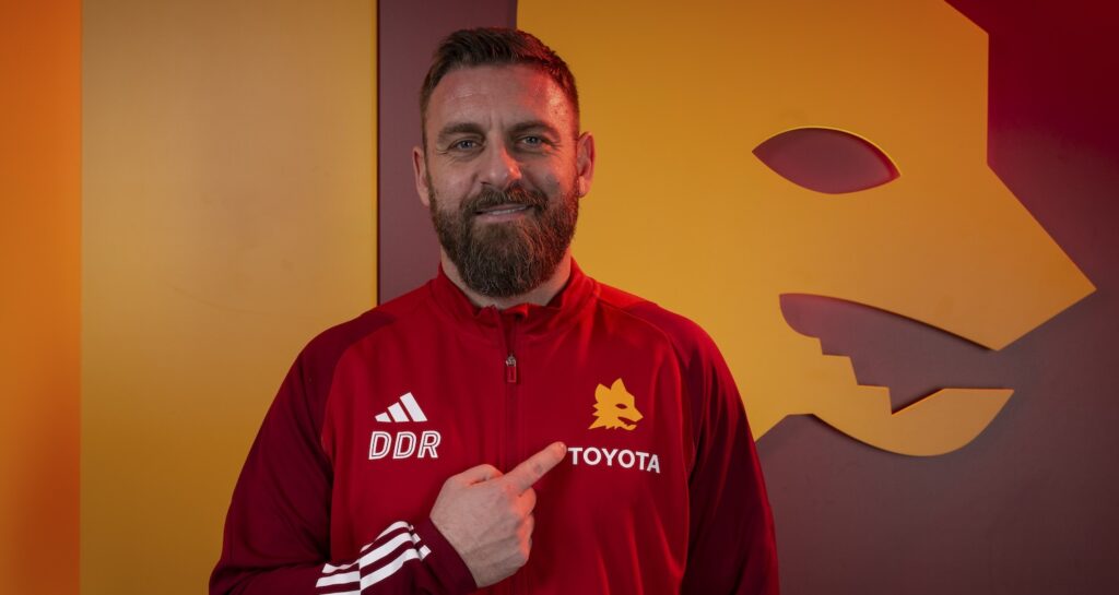 AS Roma Unveil New Coach Daniele De Rossi