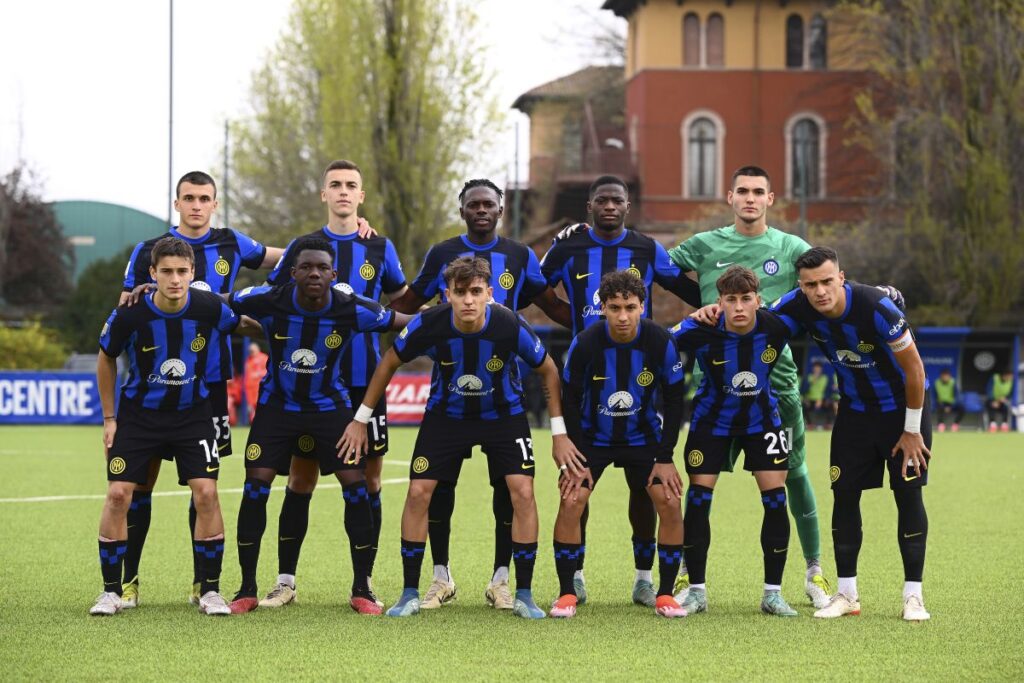 FC Internazionale U19 v Lecce U19 - Primavera 1