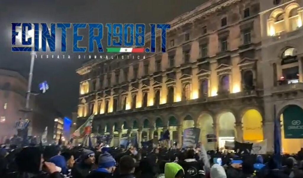festa scudetto milano duomo (1)