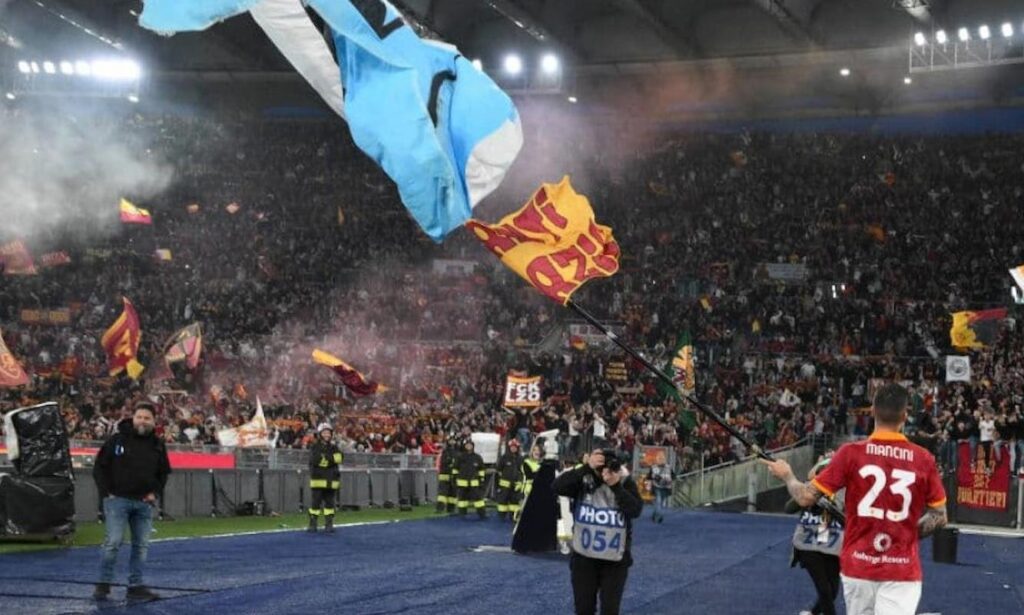 mancini bandiera topo lazio