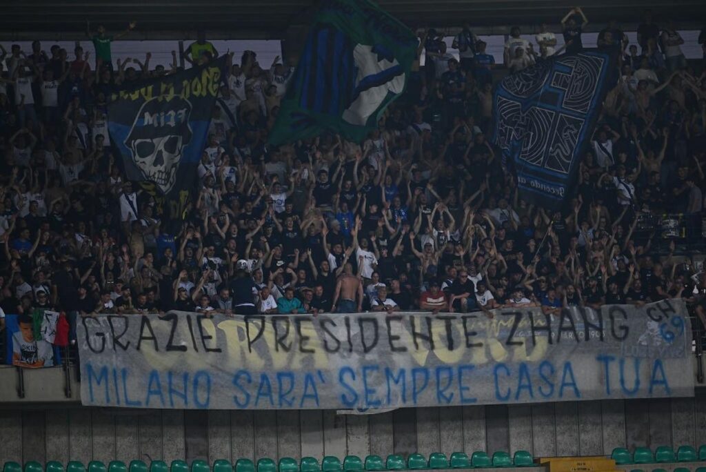 verona inter striscione tifosi zhang