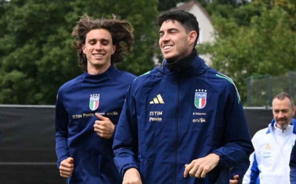 bastoni calafiori italia (1)
