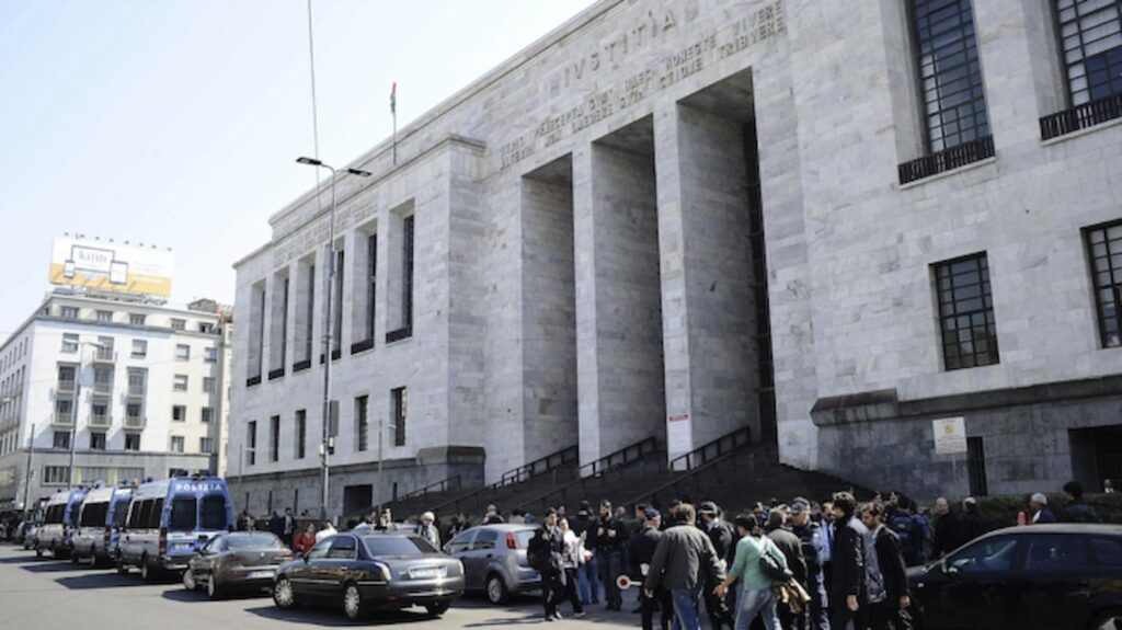 Procura di Milano