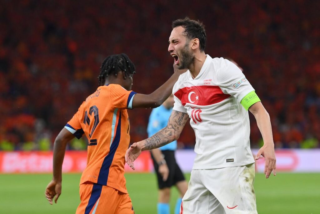 calhanoglu-messaggi-fraterni (1)